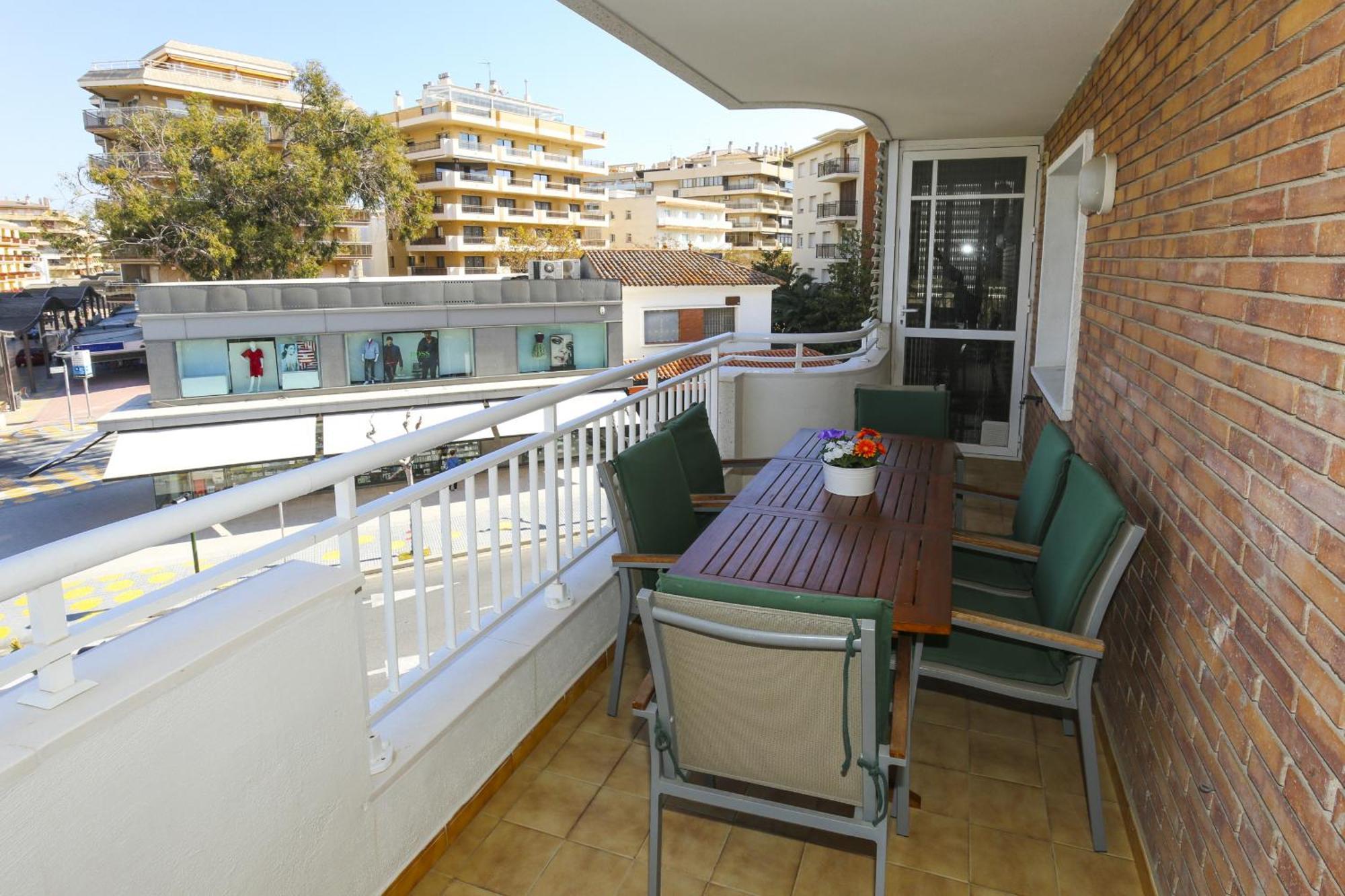 Santillana Homestay By Turismar Salou Zewnętrze zdjęcie